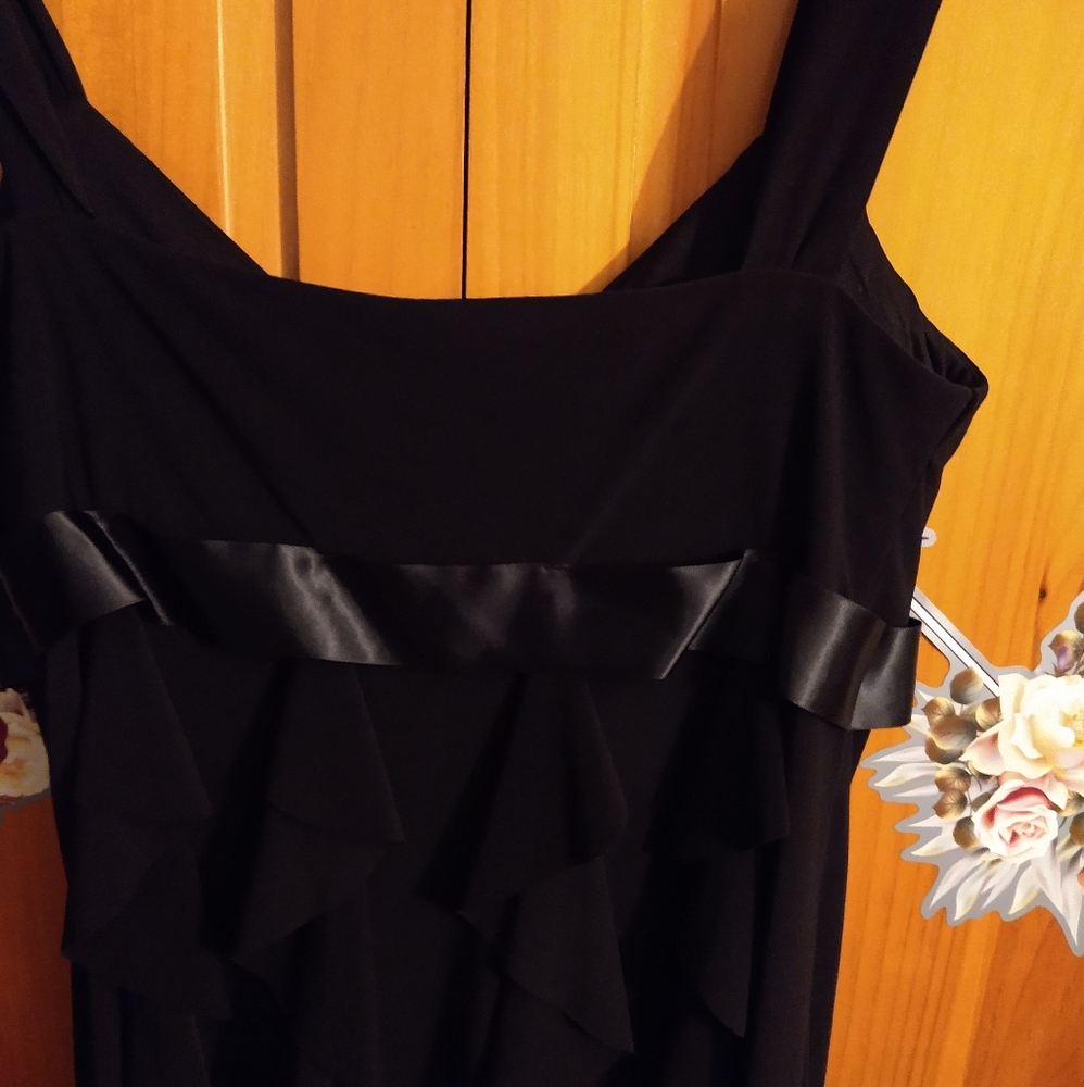 Black Ruffled Dress - Picture 4 of 5